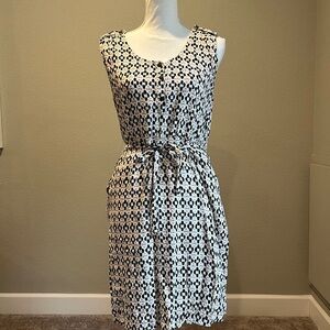 Black and White Patterned Sleeveless Dress